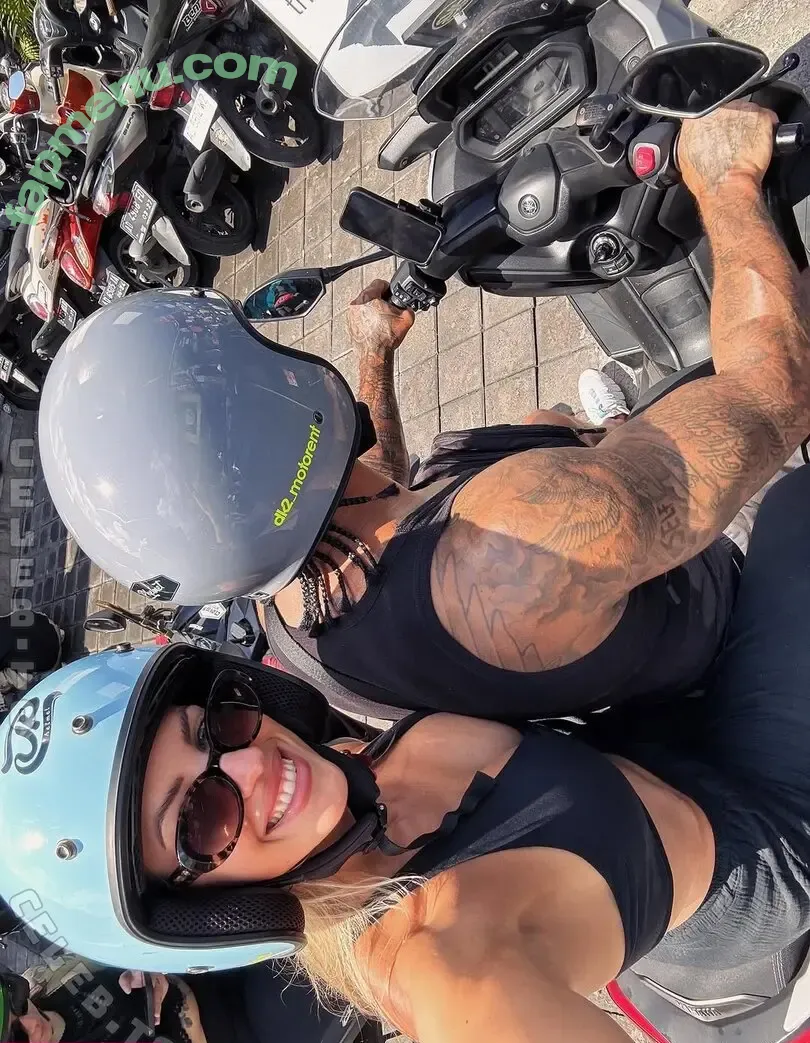 Sarah Harrison nude photo #0299 (harrison.sarah / sarah.harrison.official)