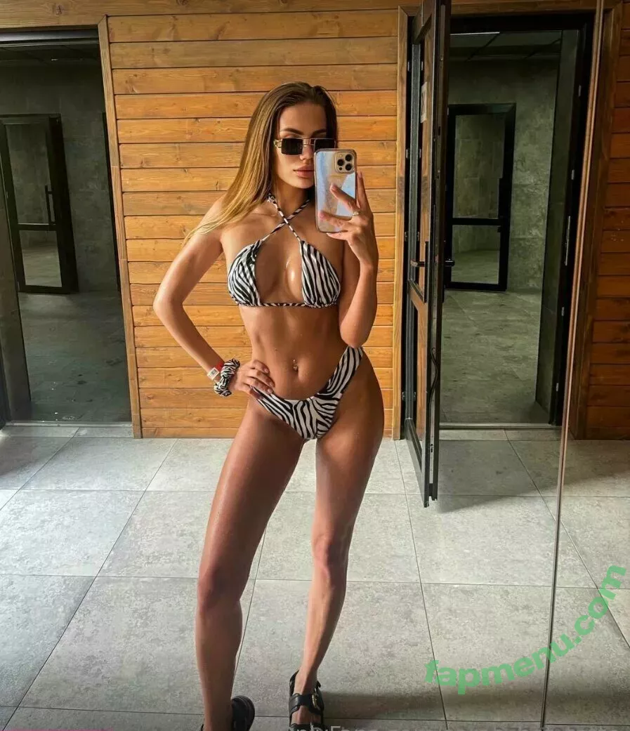 sarah_hot_tatto nude photo #0523 (prettyinhotpink / sarah_black_prvt / sarahh_blackk)