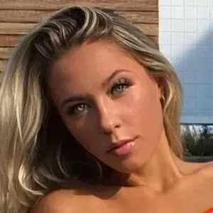 Sarah Houchens / sarahhouchens / sarahlhouchens nude photo #0002