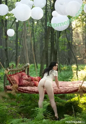 Sarah Hunter / AKA Nicotine or Lady Clankington / sarah.hunter.16 nude photo #0042