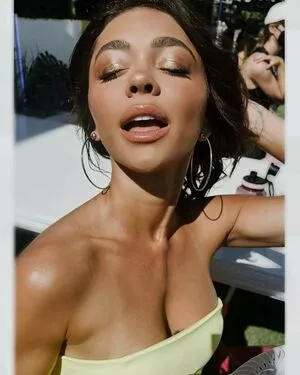 Sarah Hyland / Sarah_Hyland / sarahhyland nude photo #0390