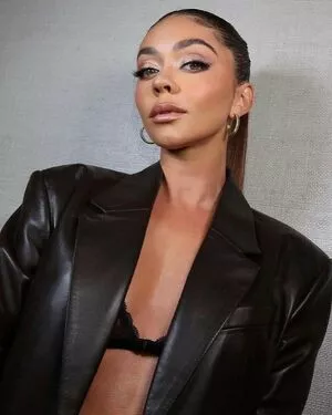 Sarah Hyland / Sarah_Hyland / sarahhyland nude photo #0436