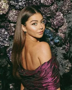 Sarah Hyland / Sarah_Hyland / sarahhyland nude photo #0519