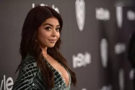 Sarah Hyland / Sarah_Hyland / sarahhyland nude photo #0635