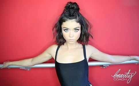 Sarah Hyland / Sarah_Hyland / sarahhyland nude photo #0685