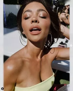 Sarah Hyland / Sarah_Hyland / sarahhyland nude photo #0699