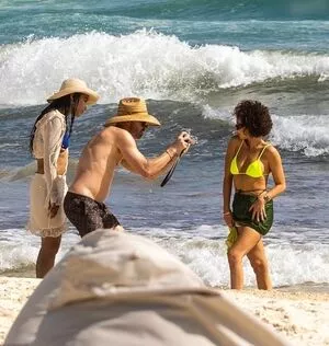 Sarah Hyland / Sarah_Hyland / sarahhyland nude photo #0714