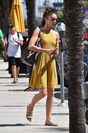 Sarah Hyland / Sarah_Hyland / sarahhyland nude photo #0976
