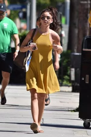 Sarah Hyland / Sarah_Hyland / sarahhyland nude photo #0978
