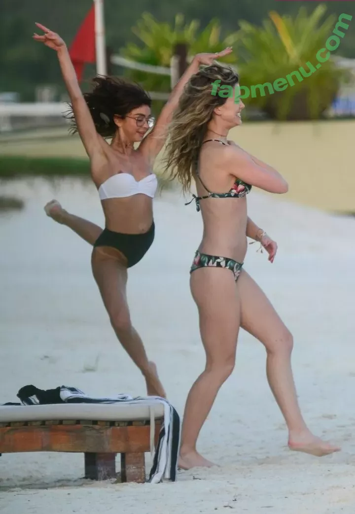 Sarah Hyland nude photo #0298 (Sarah_Hyland / sarahhyland)