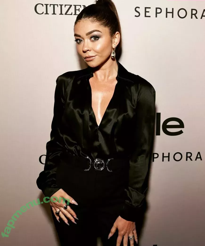 Sarah Hyland nude photo #0370 (Sarah_Hyland / sarahhyland)