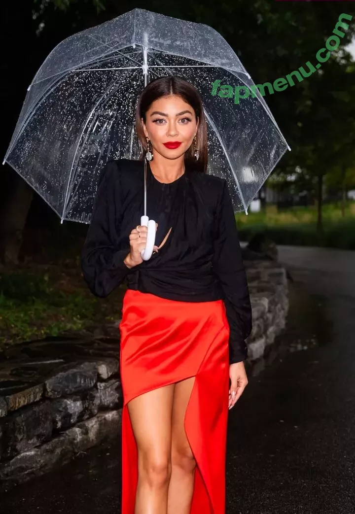 Sarah Hyland nude photo #0417 (Sarah_Hyland / sarahhyland)