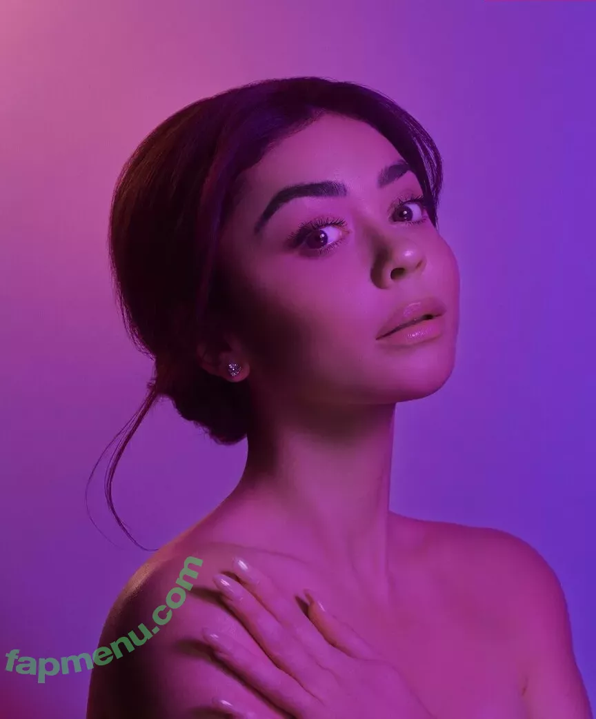 Sarah Hyland nude photo #0439 (Sarah_Hyland / sarahhyland)