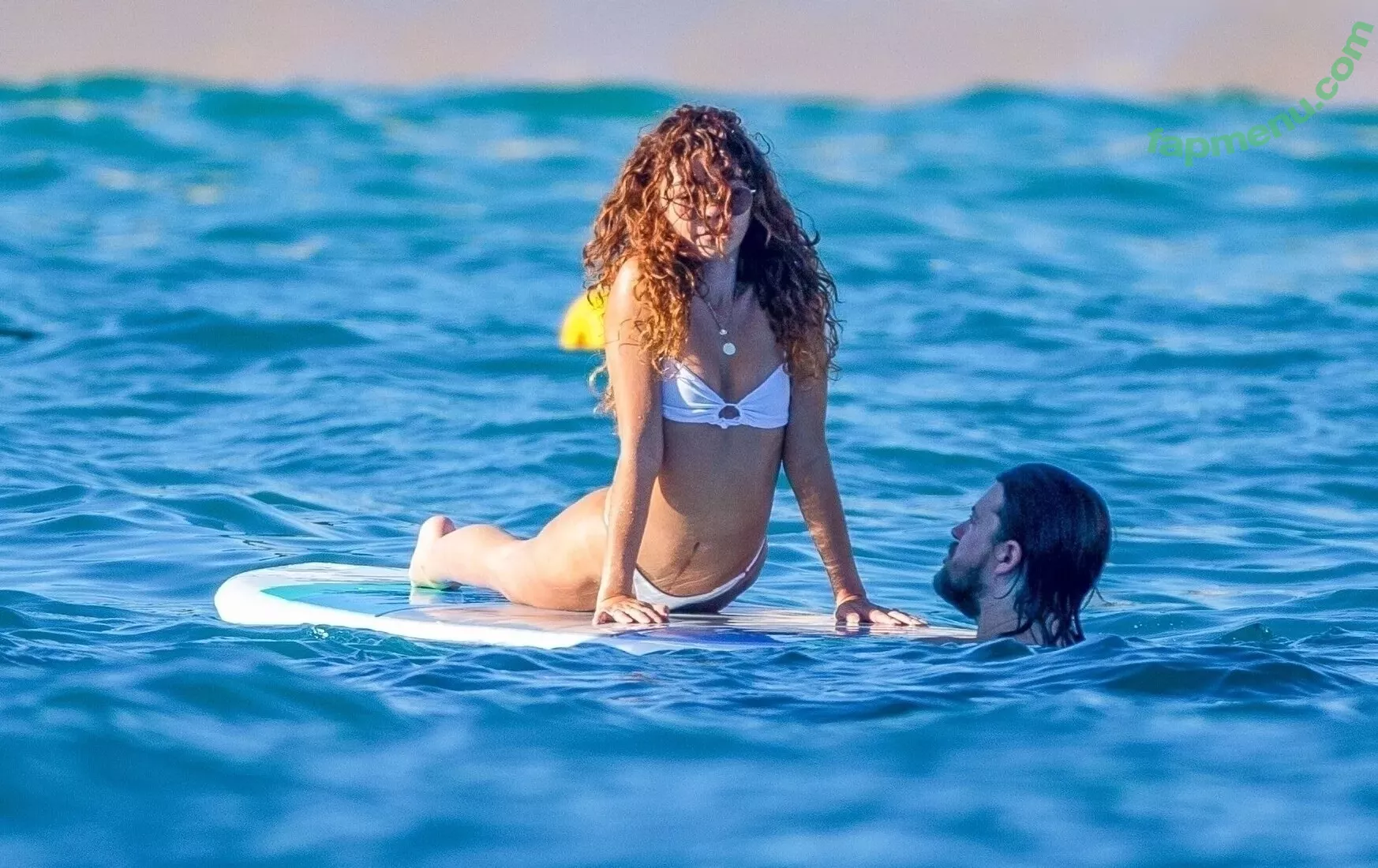 Sarah Hyland nude photo #0662 (Sarah_Hyland / sarahhyland)