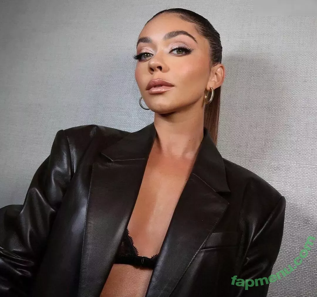 Sarah Hyland nude photo #0707 (Sarah_Hyland / sarahhyland)