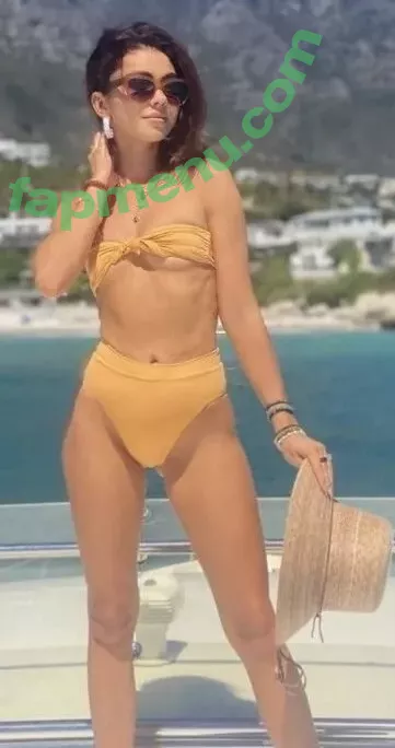 Sarah Hyland nude photo #0755 (Sarah_Hyland / sarahhyland)