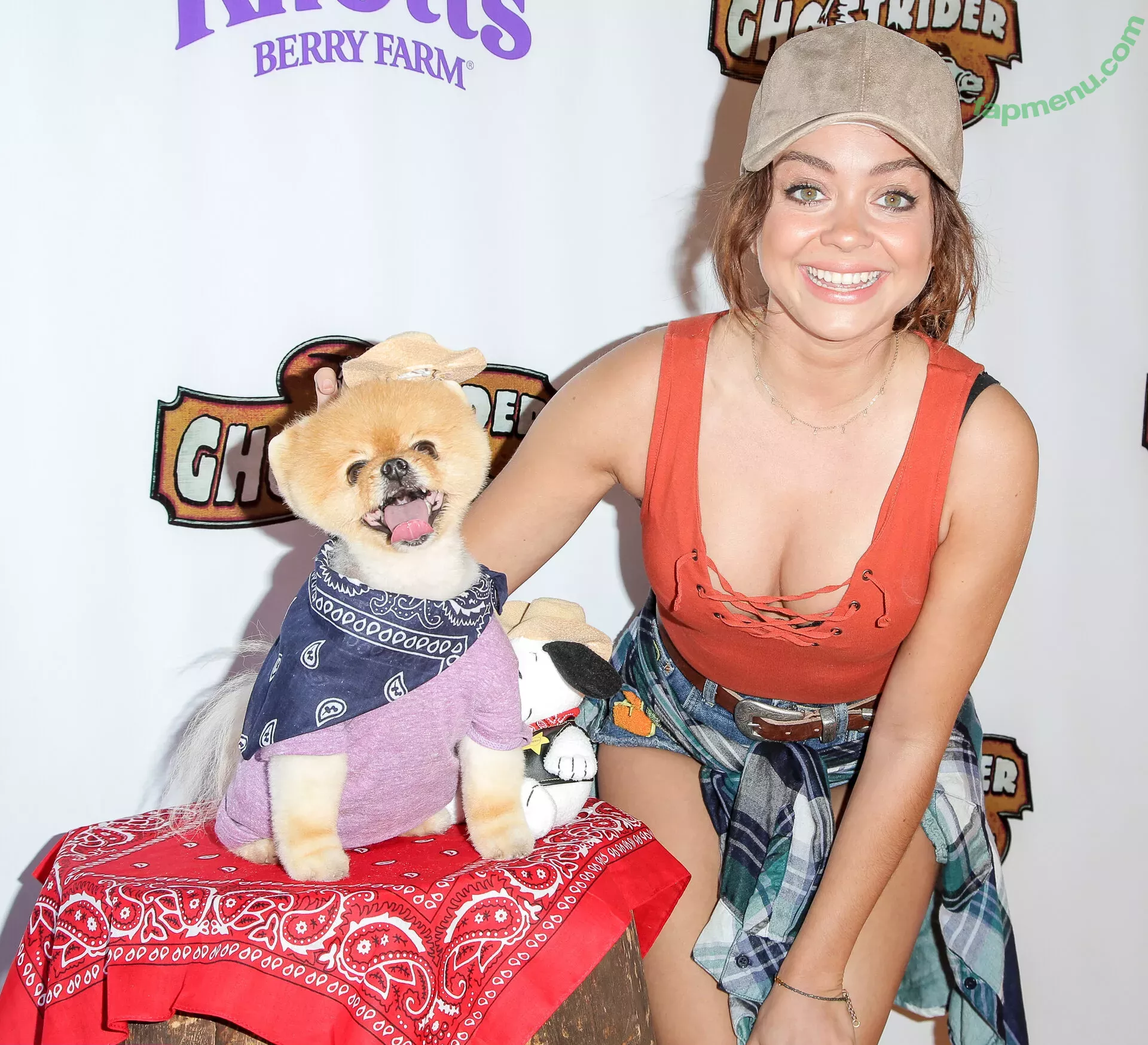 Sarah Hyland nude photo #0835 (Sarah_Hyland / sarahhyland)