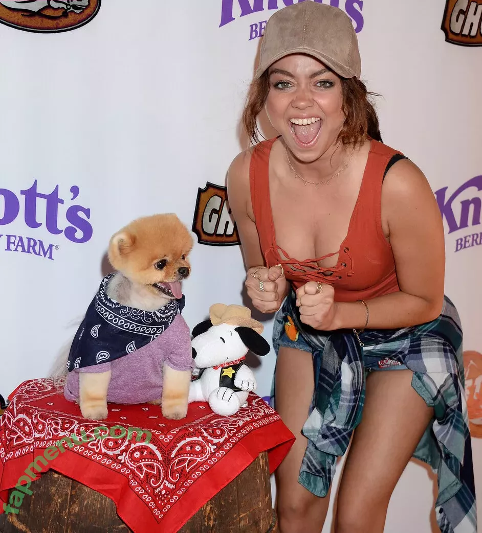 Sarah Hyland nude photo #0839 (Sarah_Hyland / sarahhyland)