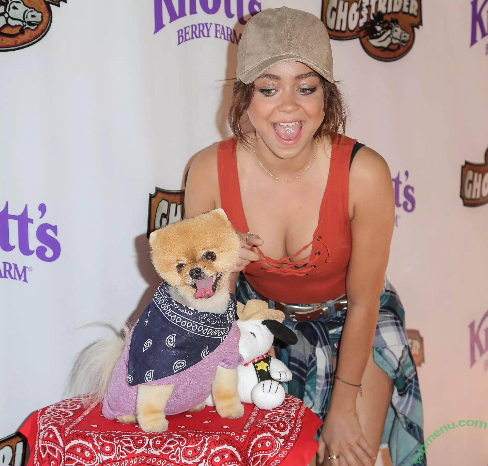 Sarah Hyland nude photo #0868 (Sarah_Hyland / sarahhyland)