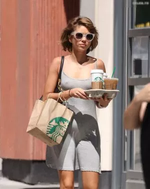 Sarah Hyland / Sarah_Hyland / sarahhyland nude photo #1024