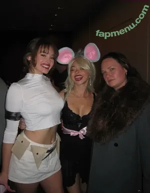 Sarah Hyland / Sarah_Hyland / sarahhyland nude photo #1286