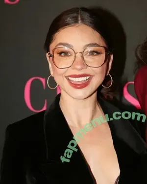 Sarah Hyland / Sarah_Hyland / sarahhyland nude photo #1309