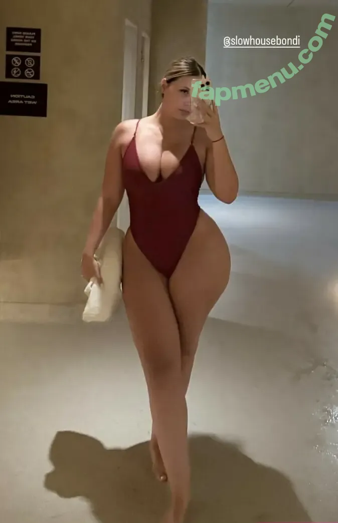 Sarah Jane Boas nude photo #0056 (sarahjaneboas / ssarahjjanee)