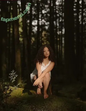 Sarah Jeffery / lazy_lewds55 / sarahmjeffery nude photo #0166
