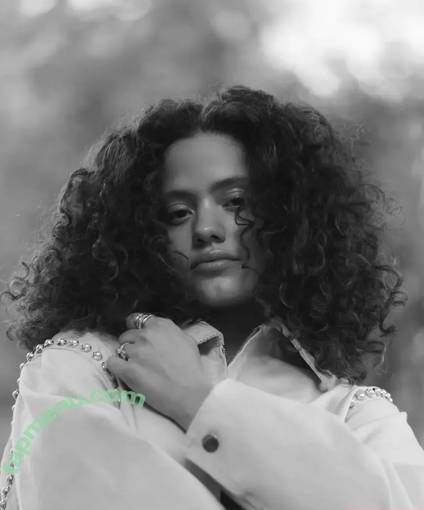 Sarah Jeffery nude photo #0156 (sarahmjeffery)