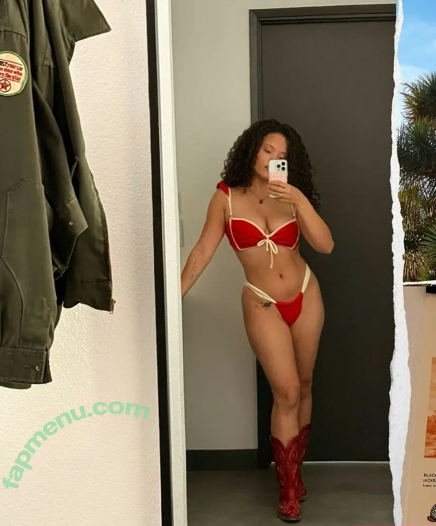 Sarah Jeffery nude photo #0190 (lazy_lewds55 / sarahmjeffery)