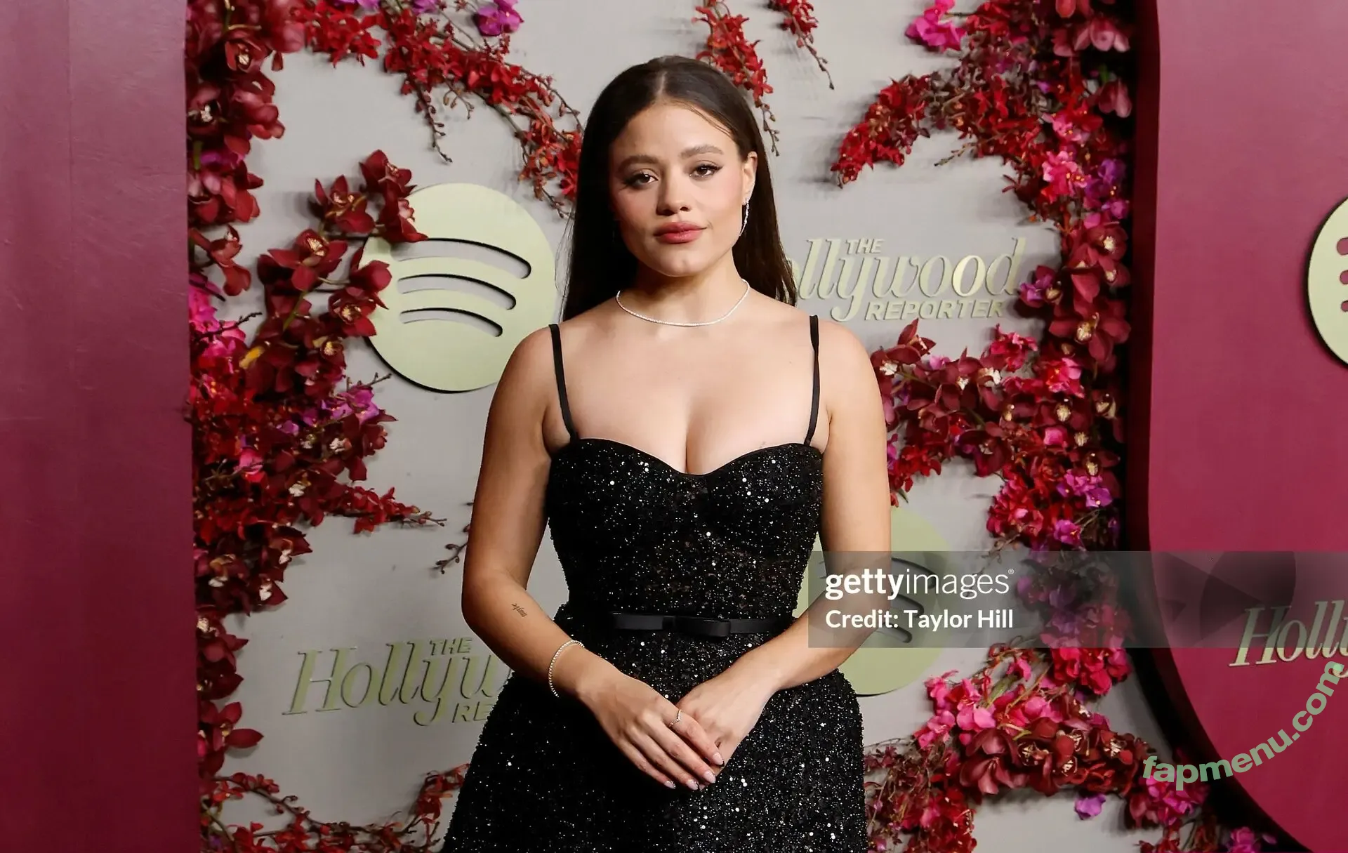 Sarah Jeffery nude photo #0202 (lazy_lewds55 / sarahmjeffery)