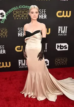 Sarah Jones / sarahjones420 / sjonig nude photo #0119