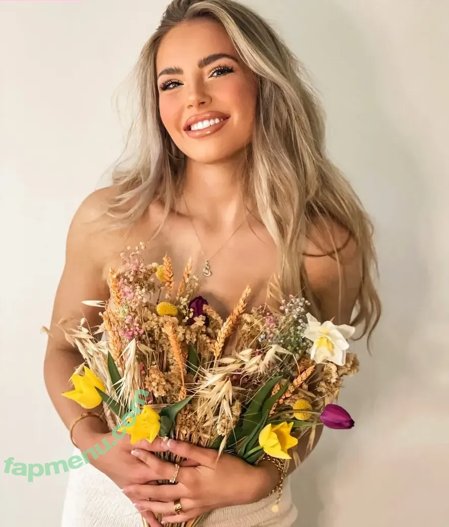 Sarah Katharina nude photo #0001 (saarahkatharina)