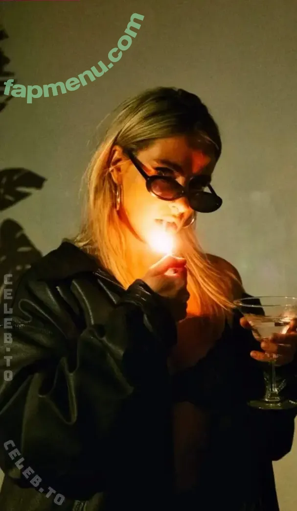 Sarah Mangione nude photo #0083 (ZaMangione / sarahmangione)