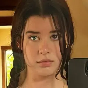 Sarah McDaniel / Krotchy nude photo #0002