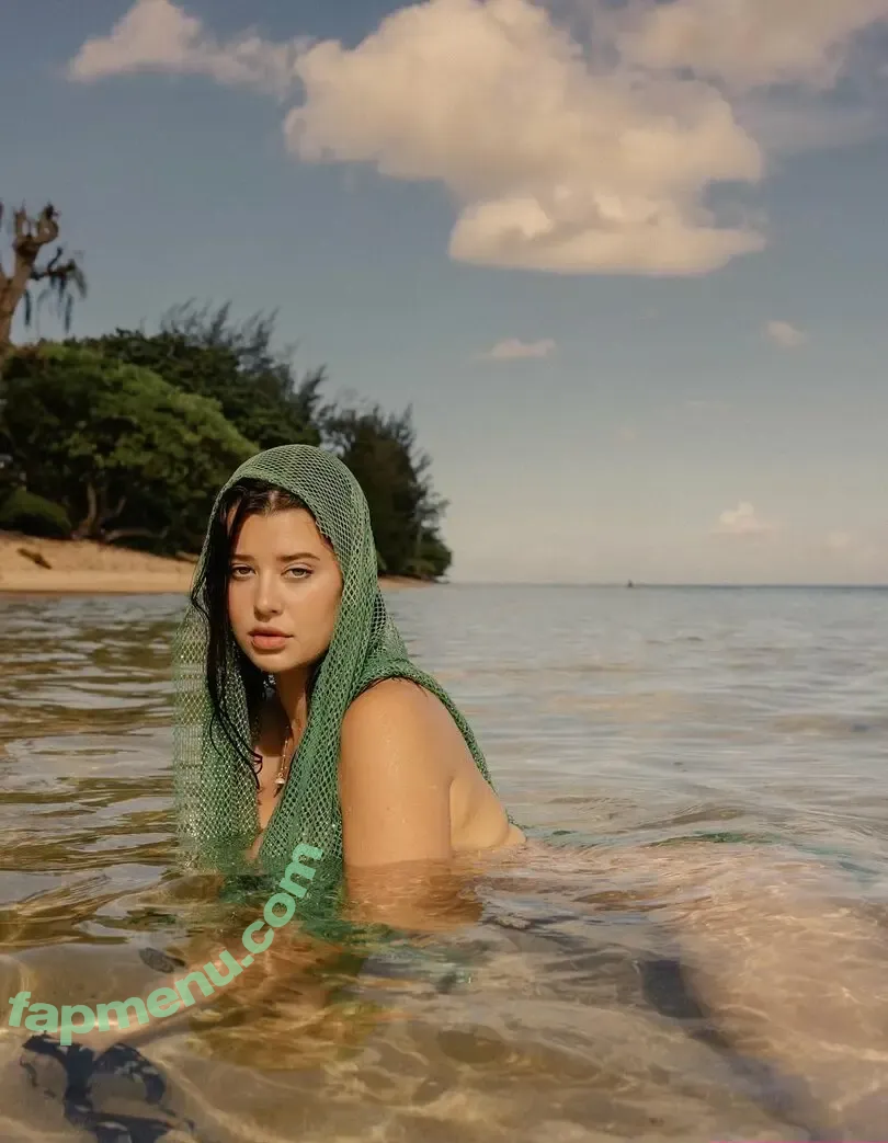 Sarah McDaniel nude photo #0036 (Krotchy / cloudpeople)