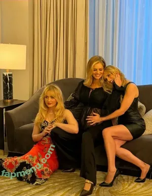 Sarah Michelle Gellar / sarahmgellar nude photo #0941