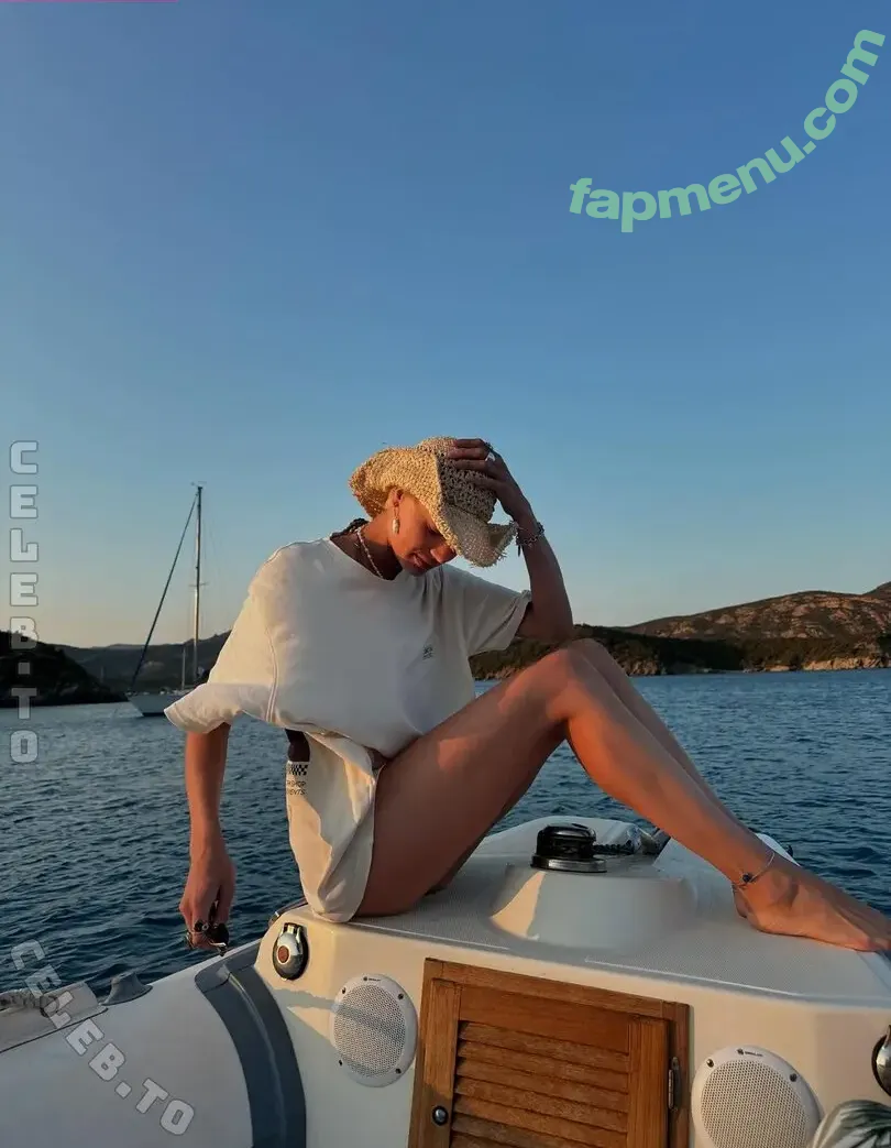 Sarah Posch nude photo #0116 (sarahposch)