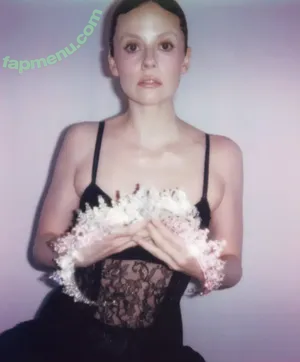 Sarah Ramos / saraheramos nude photo #0011