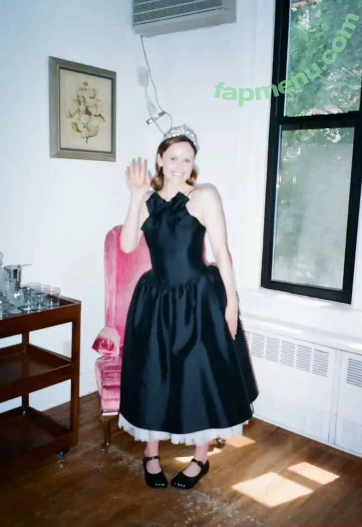 Sarah Ramos nude photo #0001 (saraheramos)