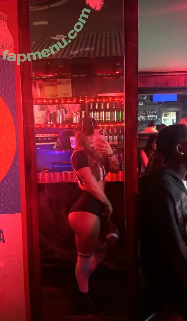 Sarah Riley nude photo #0075 (sarahmfriley / sarahril3y)