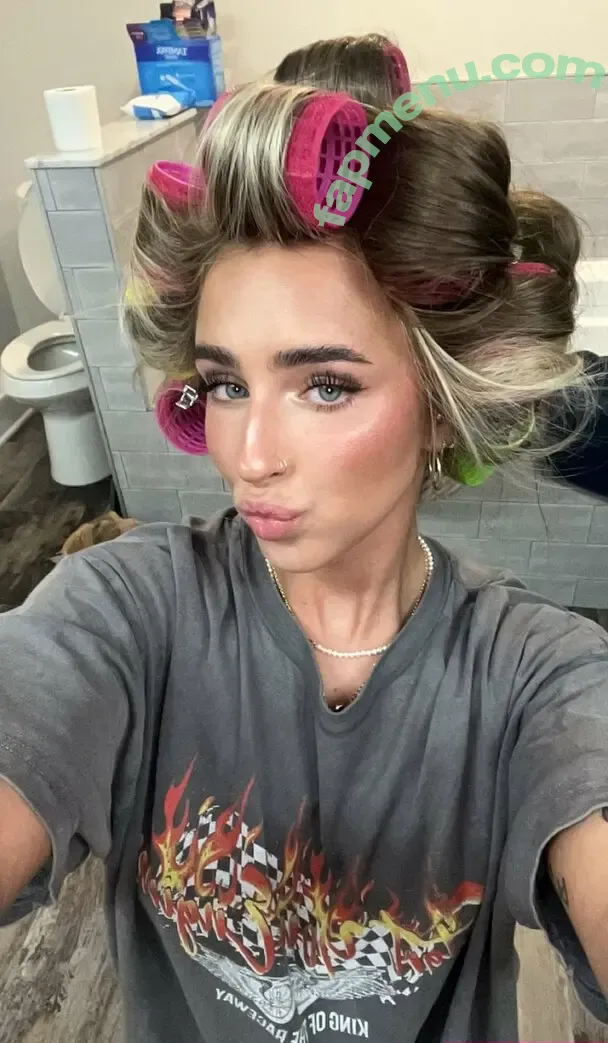 Sarah Riley nude photo #0099 (sarahmfriley / sarahril3y)