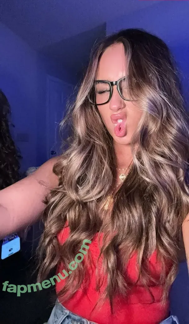 Sarah Riley nude photo #0107 (sarahmfriley / sarahril3y)