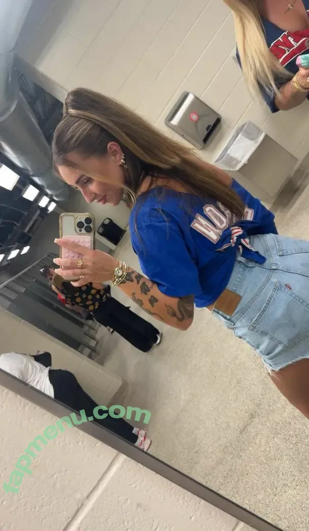 Sarah Riley nude photo #0110 (sarahmfriley / sarahril3y)