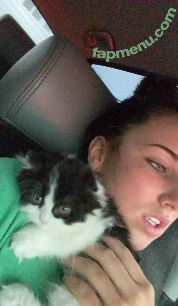 Sarah Riley nude photo #0116 (sarahmfriley / sarahril3y)