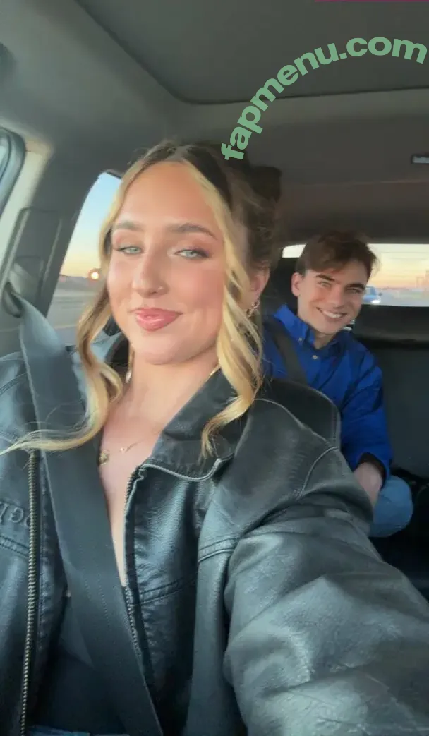 Sarah Riley nude photo #0124 (sarahmfriley / sarahril3y)