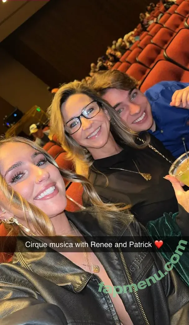 Sarah Riley nude photo #0127 (sarahmfriley / sarahril3y)