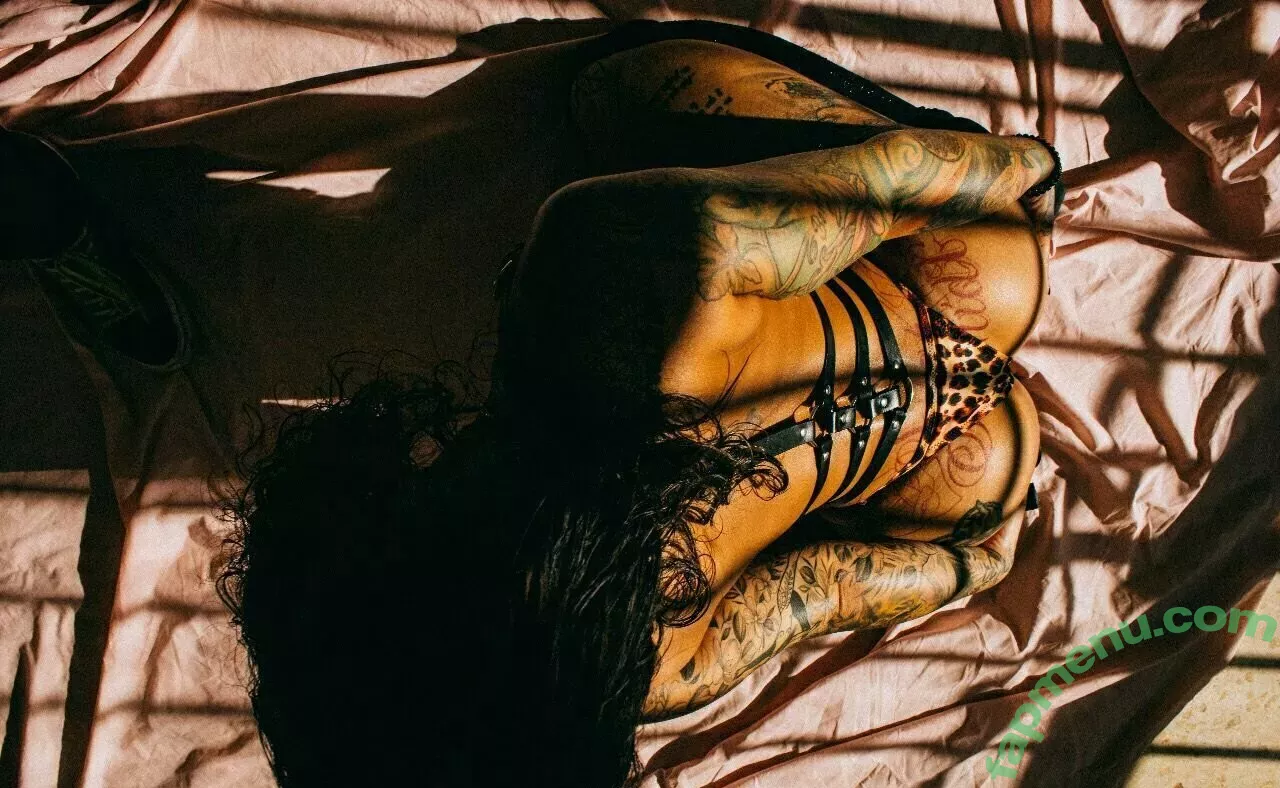 Sarah Schmidt nude photo #0028 (amarilla_bombshell / somaliasworld / xsarah.schmidtx / xsarahschmidtx)