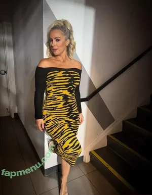 Sarah Schreiber / sarahschreiber nude photo #0257