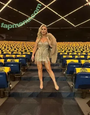 Sarah Schreiber / sarahschreiber nude photo #0260